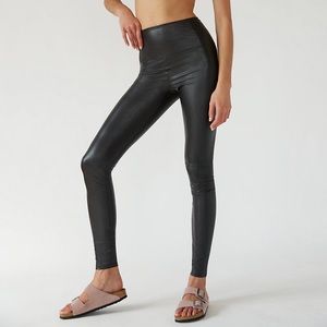 Aritzia Wilfred Free Daria Pant